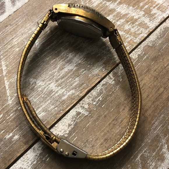 Vintage watch main image 8